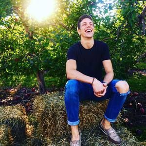 Meet your Posher, Jean-danyel